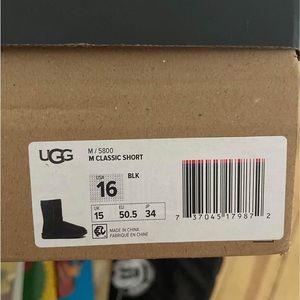 Men’s UGG short boots size 16. Never worn NWB!